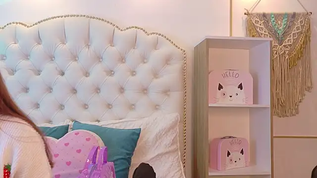 Sara funy online show from July 17, 11:51 am