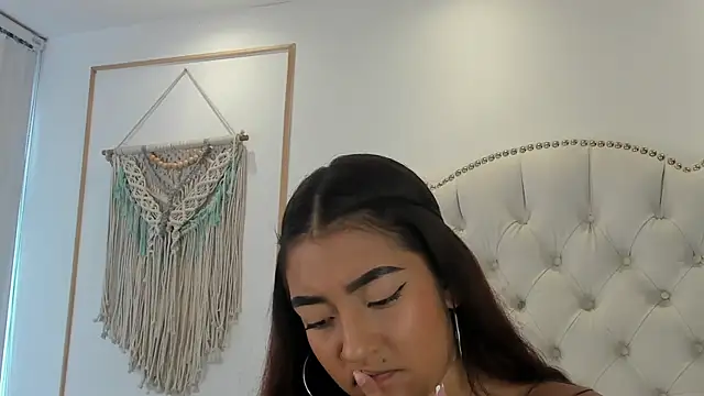 Sara funy online show from March 7, 12:43 pm