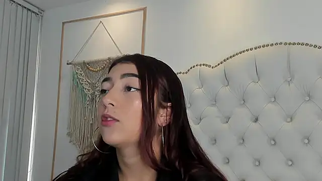 Snapshot of Sara_funy chatting on May 28, 11:27 am Sara funy online show from May 28, 11:27 am