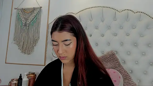 Snapshot of Sara_funy chatting on April 24, 11:23 am Sara funy online show from April 24, 11:23 am