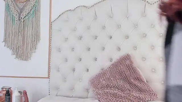 Sara funy online show from March 10, 12:20 pm