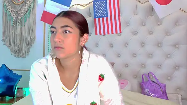 Sara funy online show from June 17, 11:31 am