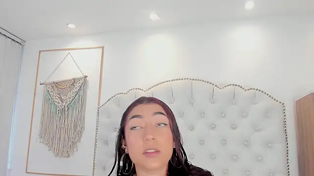 Sara funy online show from April 9, 11:16 am