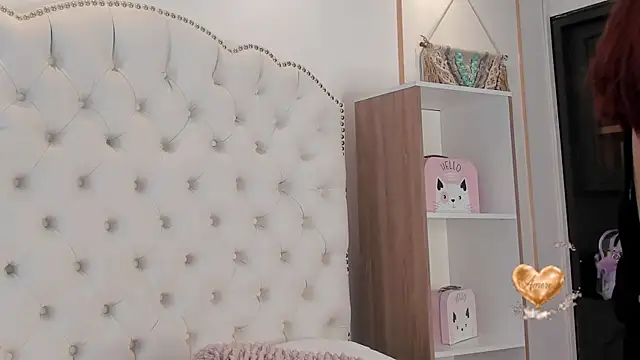 Snapshot of Sara_funy chatting on February 24, 4:08 pm Sara funy online show from February 24, 4:08 pm