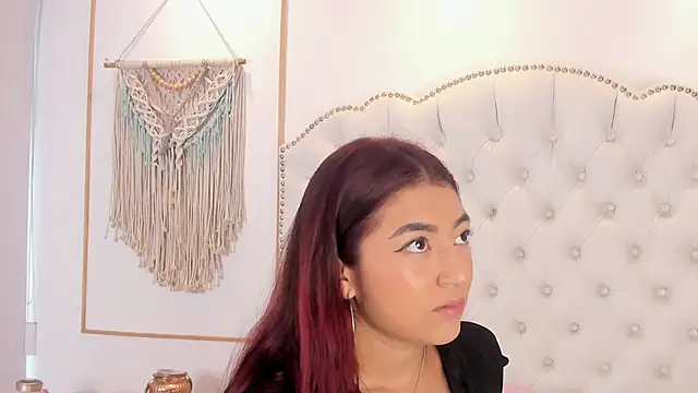 Sara funy online show from April 10, 11:17 am