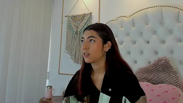 Snapshot of Sara_funy chatting on April 25, 11:24 am Sara funy online show from April 25, 11:24 am