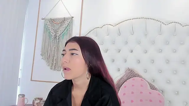 Snapshot of Sara_funy chatting on May 21, 11:40 am Sara funy online show from May 21, 11:40 am
