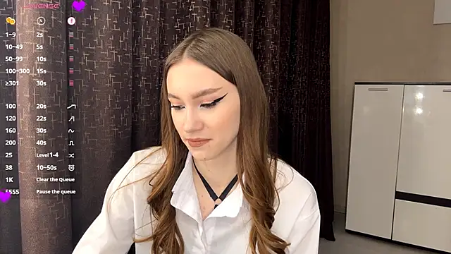 NuDonzze online show from February 27, 6:19 pm