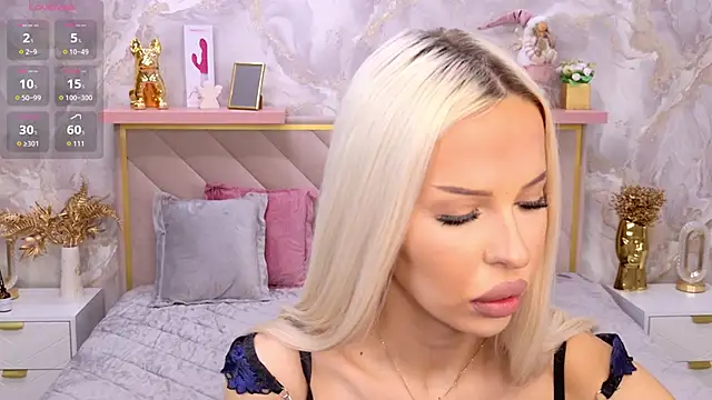 EvaXElfi online show from March 25, 12:44 am