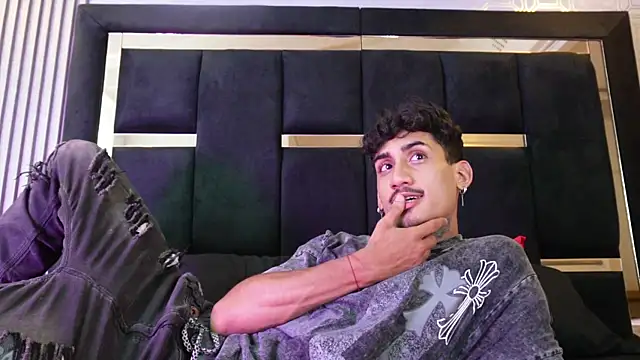 Dark Eros  online show from March 25, 4:12 am