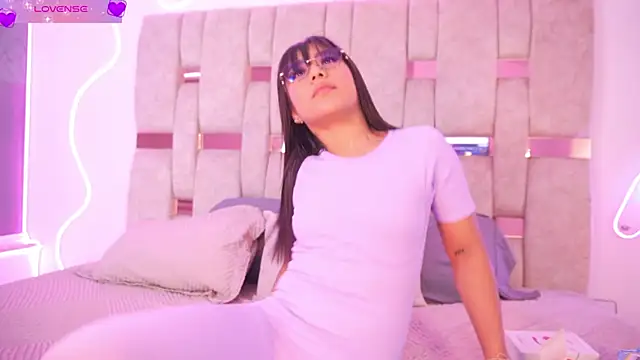 Petitte Mussa online show from April 2, 3:46 am