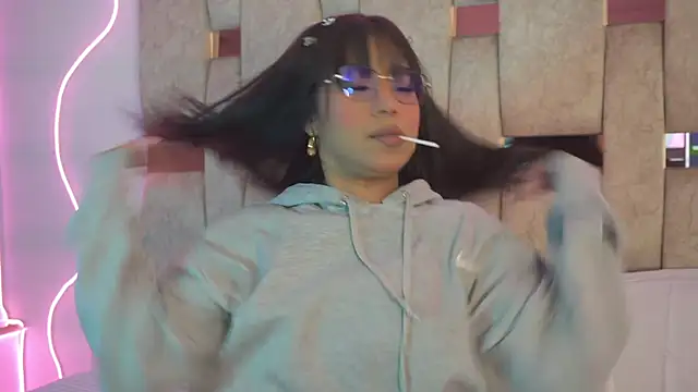 Petitte Mussa online show from March 31, 3:41 am