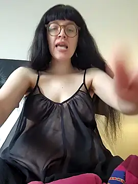 Mommynatrix online show from April 2, 3:41 pm