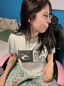 MysticKitty7 online show from May 10, 10:00 pm