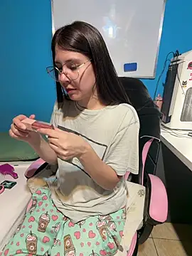 MysticKitty7 online show from May 9, 7:39 pm
