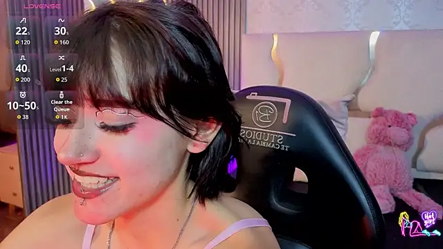 Snapshot of Cloee_tay1 chatting on June 3, 3:06 pm Cloee tay1 online show from June 3, 3:06 pm