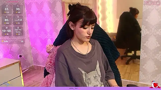 Cloee tay1 online show from March 15, 1:40 pm