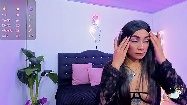 LINDSAY TAY online show from March 17, 3:31 am