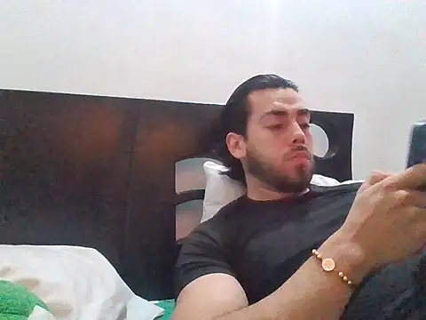 Snapshot of Axel__Blaze chatting on July 20, 2:19 pm Axel Blaze online show from July 20, 2:19 pm