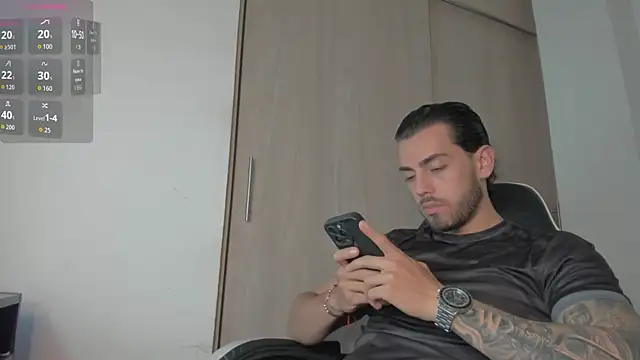 Axel  Blaze online show from May 28, 1:28 pm