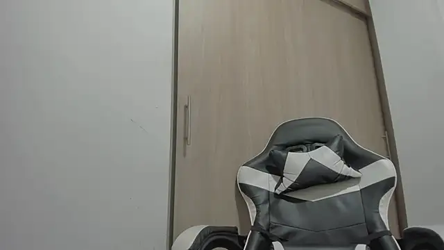 Axel  Blaze online show from March 14, 1:28 pm