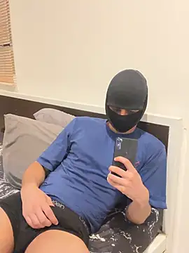 Snapshot of maSkoff10k chatting on March 2, 3:19 pm maSkoff10k online show from March 2, 3:19 pm