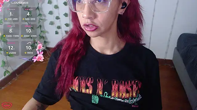 scarlett-ash online show from February 24, 7:04 pm