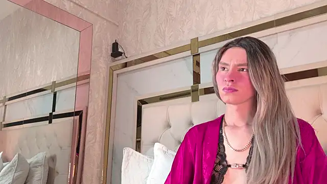 kamilla rossi online show from May 5, 7:17 pm