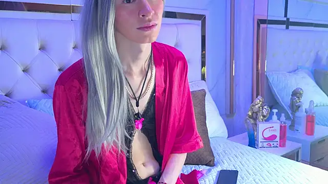 Snapshot of kamilla_rossi chatting on March 1, 7:25 pm kamilla rossi online show from March 1, 7:25 pm