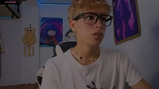 Snapshot of Ryan_sweet chatting on February 27, 4:45 am Ryan sweet online show from February 27, 4:45 am