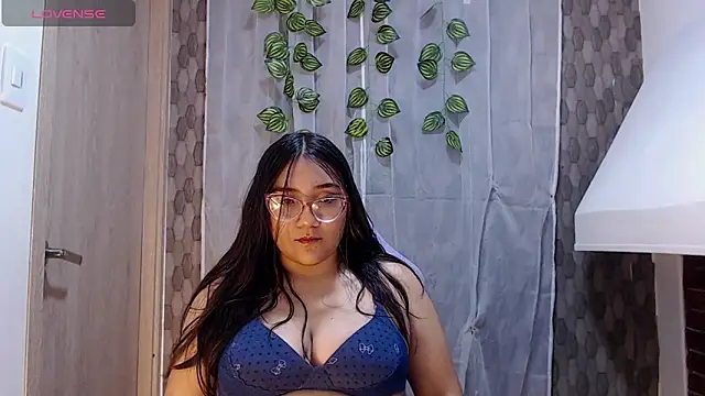 anyela donecm online show from March 27, 7:37 pm