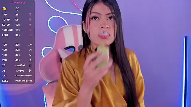 miacapone online show from March 23, 2:28 pm