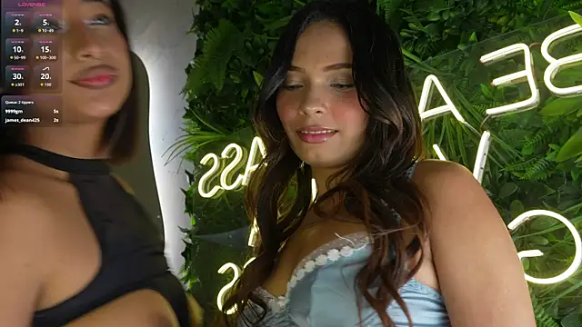 Lia Montclair online show from March 26, 12:36 pm