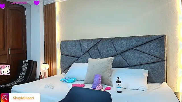 ShayMilleer online show from April 12, 11:57 am