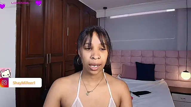 ShayMilleer online show from April 8, 7:15 pm