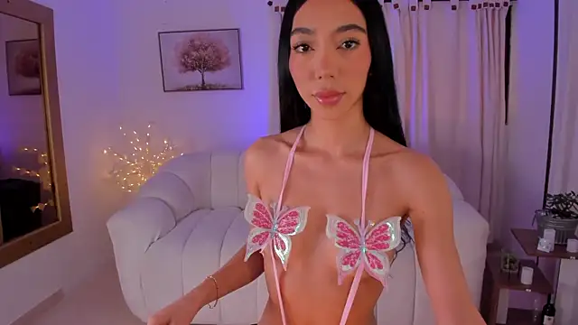 IsabellaLux  online show from March 3, 1:18 pm