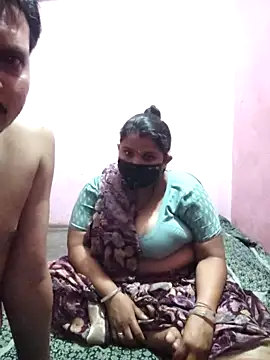 gujjuhotcouple online show from April 8, 8:43 pm