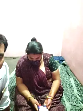 gujjuhotcouple online show from March 4, 5:10 pm