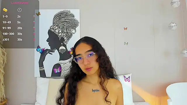 ElizabethBelle online show from April 17, 7:38 pm