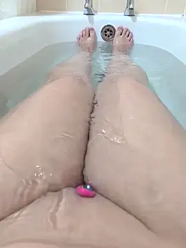 Bwildside online show from April 8, 7:37 pm