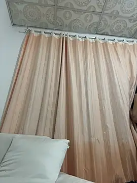 paula p07 online show from March 24, 10:15 am