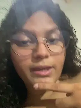 Snapshot of prettydall chatting on February 25, 5:13 pm prettydall online show from February 25, 5:13 pm