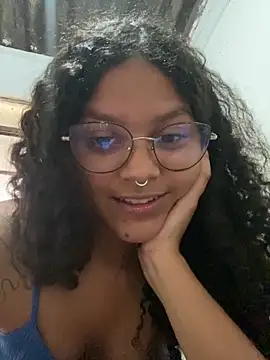 Snapshot of prettydall chatting on March 1, 4:40 pm prettydall online show from March 1, 4:40 pm