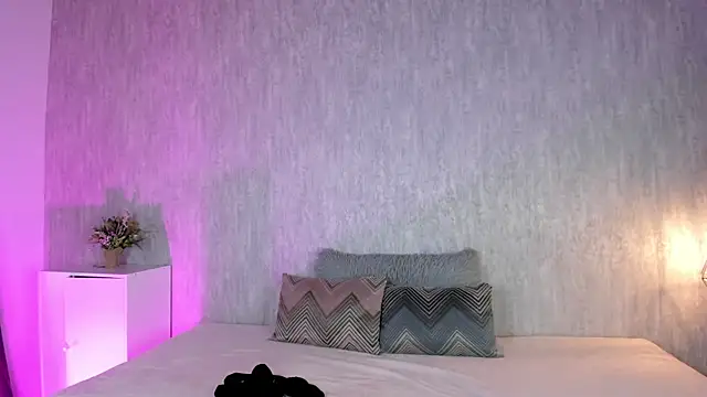 Lore evans online show from March 28, 9:49 pm