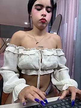 kitty rousse01 online show from May 5, 11:24 am