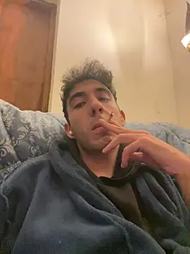 Snapshot of andri020292 chatting on March 3, 9:11 pm andri020292 online show from March 3, 9:11 pm