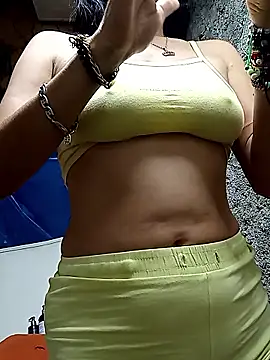 yuliitza4 online show from March 30, 12:34 am