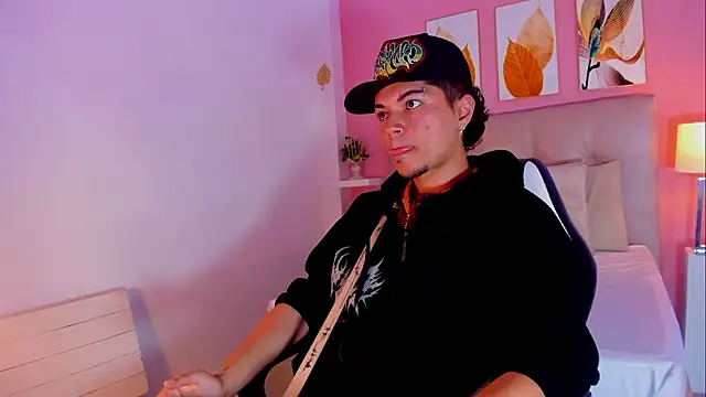 Briian   online show from June 11, 7:22 pm