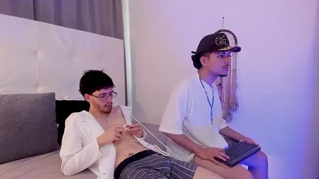 Jason 23   online show from March 24, 7:25 pm