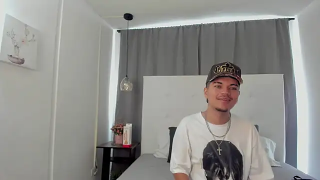 Jason 23   online show from March 14, 7:09 pm